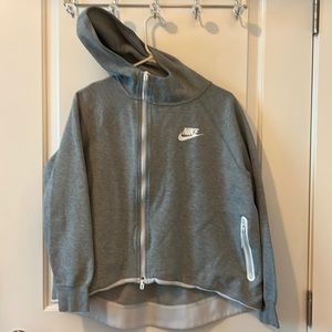 Women’s Nike sweatshirt size large.